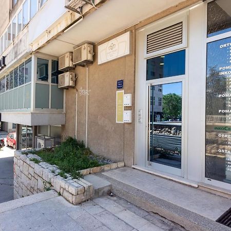 Apartments Lovret Flowers Split Exterior photo